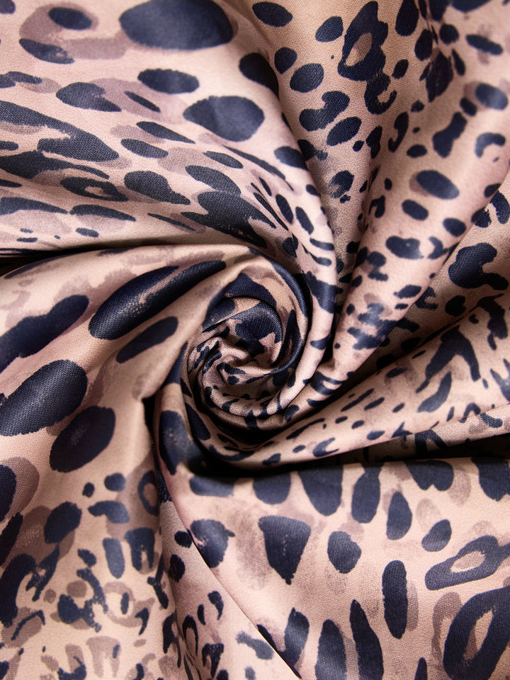 Leopardendruck Halfterhülse ein Linie Mini -Kleid
